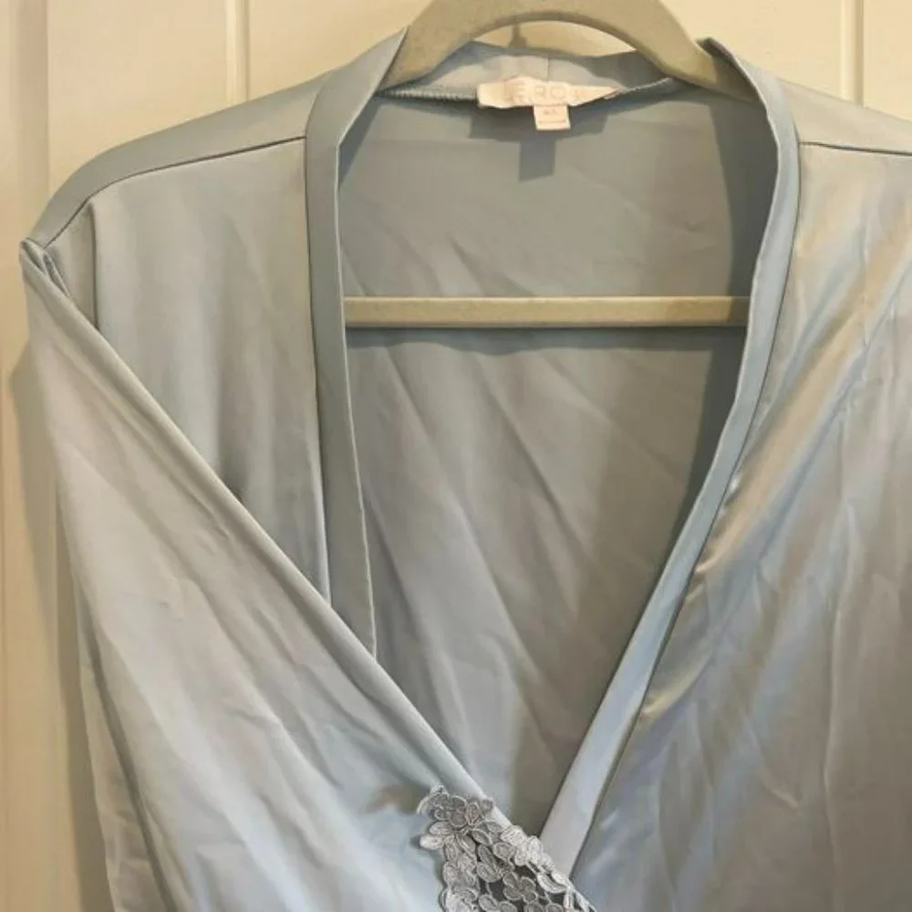 Lace Light Blue Robe - Picture 1 of 5